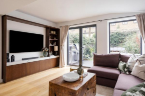 The Elegant Fulham Maisonette